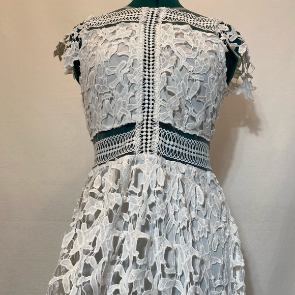 Fashion Nova size S crochet maxi white dress - Picture 4 of 7